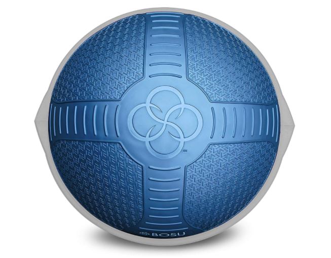 Image d'une BOSU. Accessoire idéal pour les exercices de proprioception